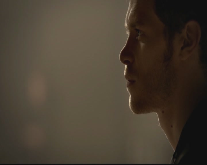 VampireDiariesWorld-dot-org_TheOriginals1x03TangledUpInBlue0750.jpg