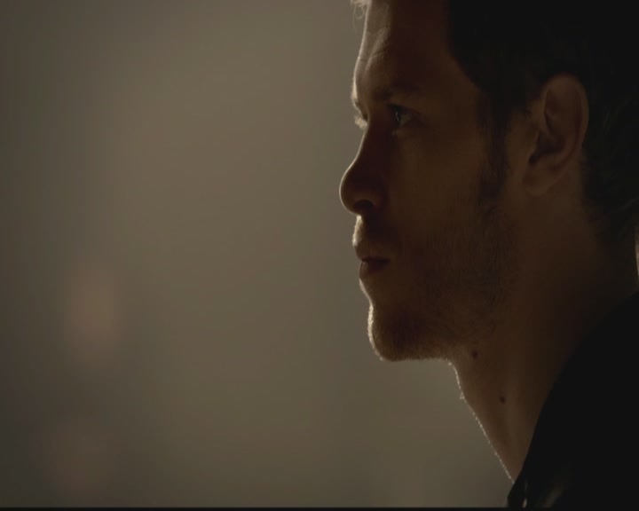 VampireDiariesWorld-dot-org_TheOriginals1x03TangledUpInBlue0754.jpg