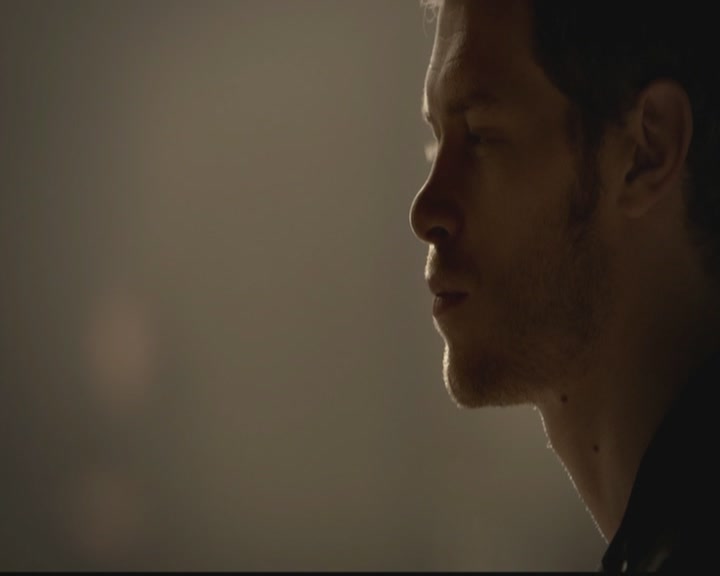 VampireDiariesWorld-dot-org_TheOriginals1x03TangledUpInBlue0755.jpg