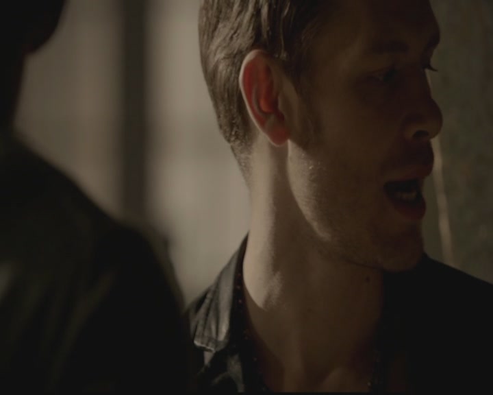 VampireDiariesWorld-dot-org_TheOriginals1x03TangledUpInBlue0757.jpg