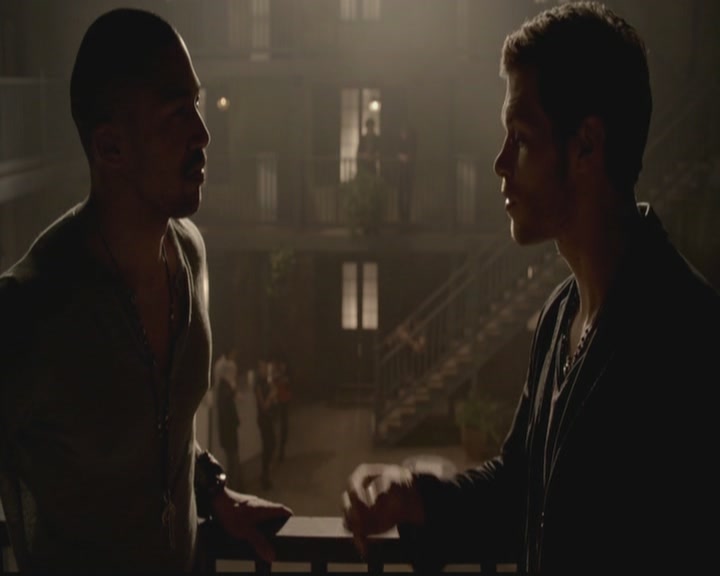 VampireDiariesWorld-dot-org_TheOriginals1x03TangledUpInBlue0762.jpg