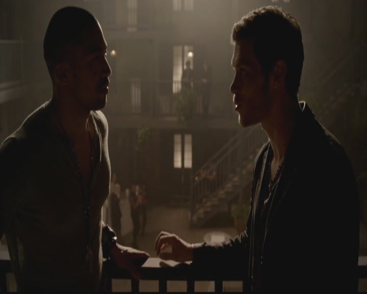 VampireDiariesWorld-dot-org_TheOriginals1x03TangledUpInBlue0765.jpg