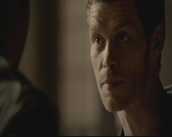 VampireDiariesWorld-dot-org_TheOriginals1x03TangledUpInBlue0768.jpg