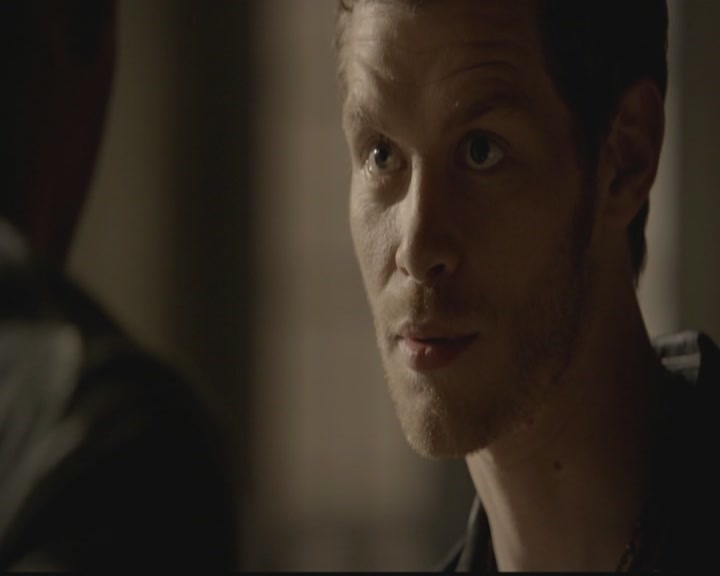 VampireDiariesWorld-dot-org_TheOriginals1x03TangledUpInBlue0770.jpg