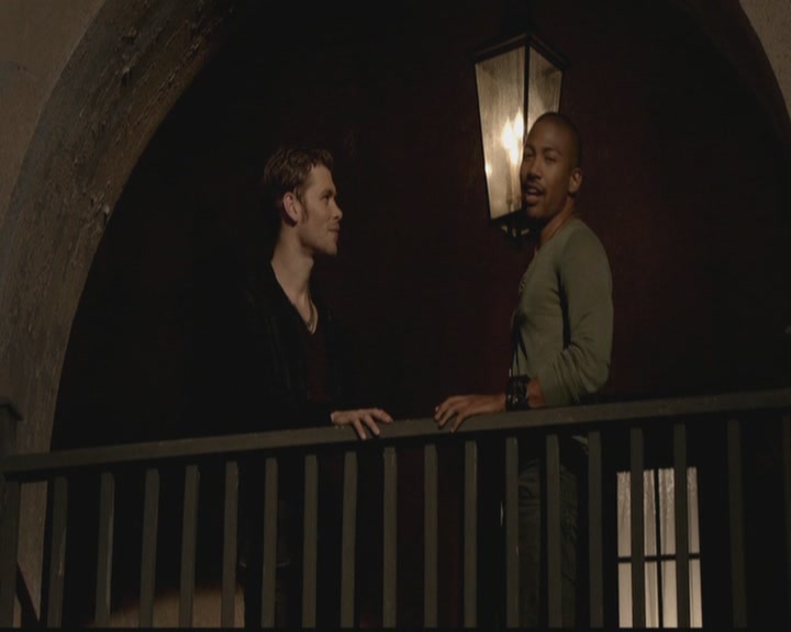 VampireDiariesWorld-dot-org_TheOriginals1x03TangledUpInBlue0778.jpg