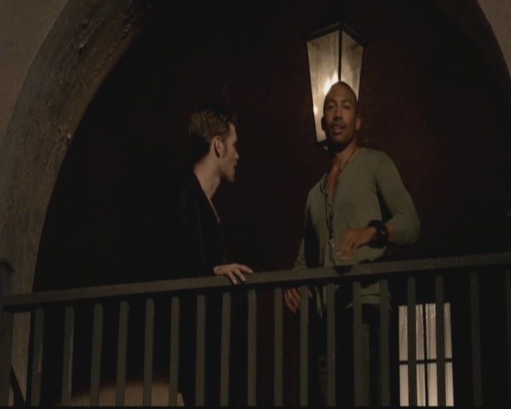 VampireDiariesWorld-dot-org_TheOriginals1x03TangledUpInBlue0779.jpg