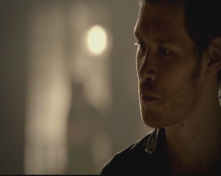 VampireDiariesWorld-dot-org_TheOriginals1x03TangledUpInBlue0787.jpg