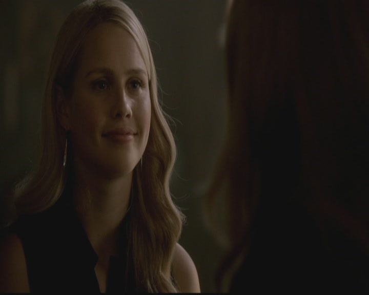 VampireDiariesWorld-dot-org_TheOriginals1x03TangledUpInBlue0807.jpg