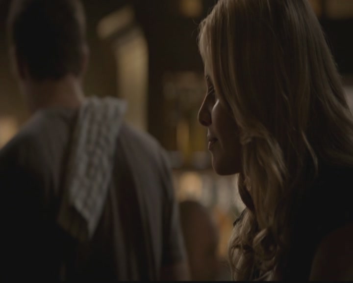 VampireDiariesWorld-dot-org_TheOriginals1x03TangledUpInBlue0847.jpg