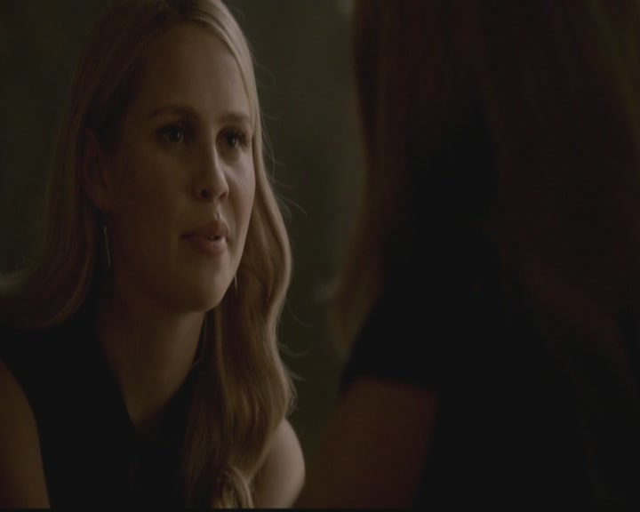 VampireDiariesWorld-dot-org_TheOriginals1x03TangledUpInBlue0849.jpg