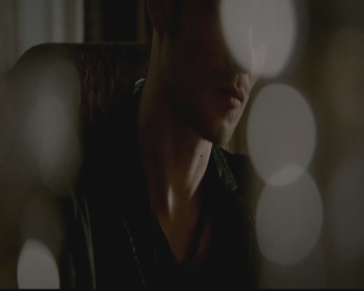 VampireDiariesWorld-dot-org_TheOriginals1x03TangledUpInBlue0859.jpg