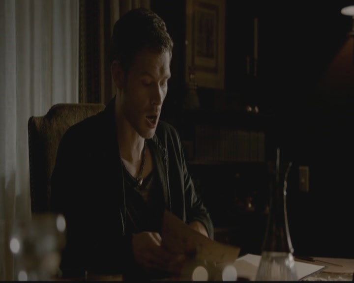 VampireDiariesWorld-dot-org_TheOriginals1x03TangledUpInBlue0876.jpg