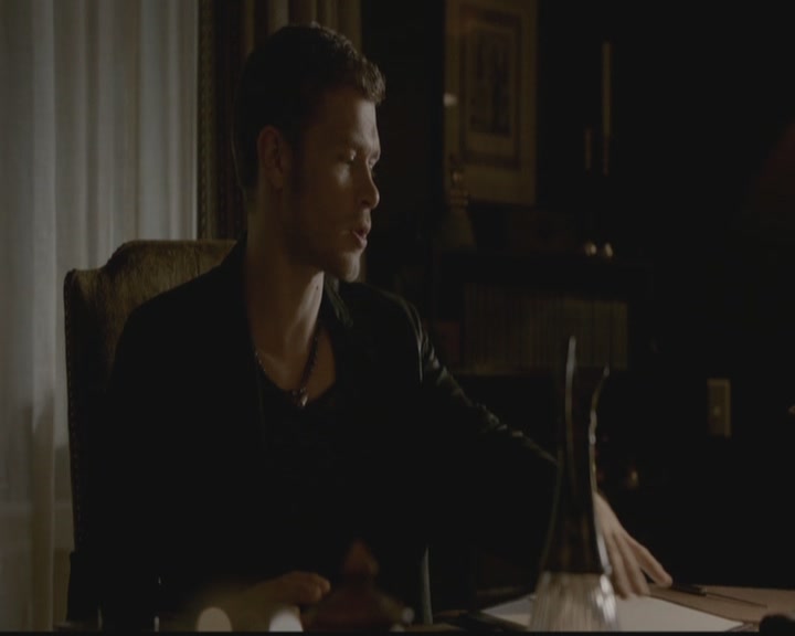 VampireDiariesWorld-dot-org_TheOriginals1x03TangledUpInBlue0887.jpg