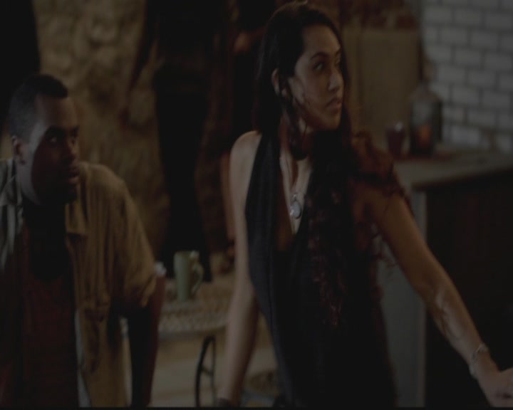 VampireDiariesWorld-dot-org_TheOriginals1x03TangledUpInBlue0892.jpg