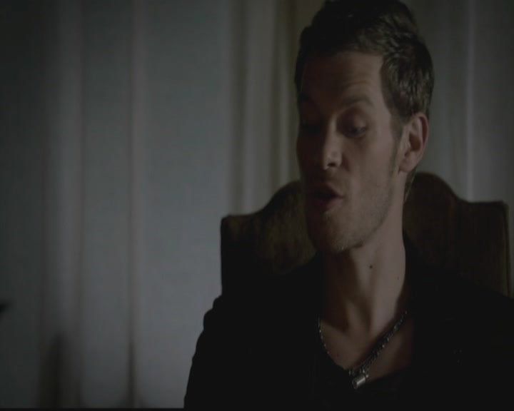 VampireDiariesWorld-dot-org_TheOriginals1x03TangledUpInBlue0897.jpg