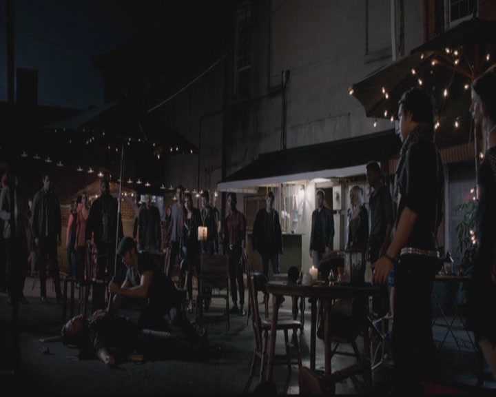 VampireDiariesWorld-dot-org_TheOriginals1x03TangledUpInBlue0973.jpg