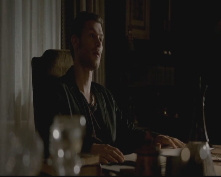 VampireDiariesWorld-dot-org_TheOriginals1x03TangledUpInBlue0974.jpg