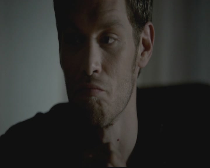 VampireDiariesWorld-dot-org_TheOriginals1x03TangledUpInBlue0993.jpg