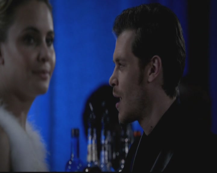 VampireDiariesWorld-dot-org_TheOriginals1x03TangledUpInBlue1131.jpg