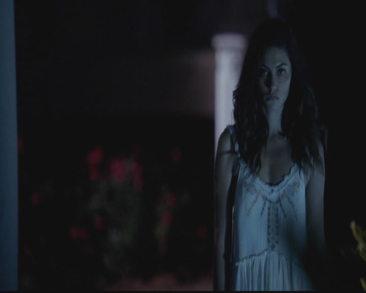 VampireDiariesWorld-dot-org_TheOriginals1x03TangledUpInBlue1184.jpg