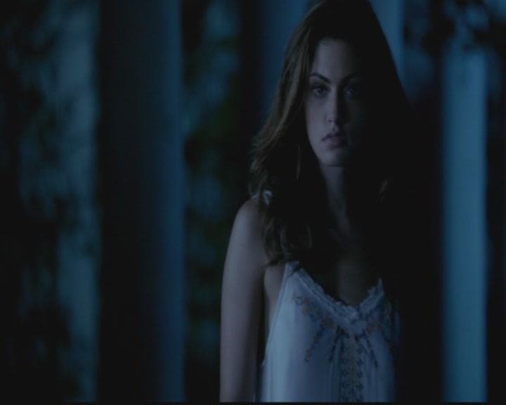 VampireDiariesWorld-dot-org_TheOriginals1x03TangledUpInBlue1189.jpg