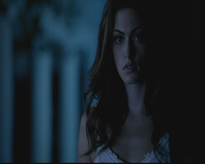 VampireDiariesWorld-dot-org_TheOriginals1x03TangledUpInBlue1193.jpg