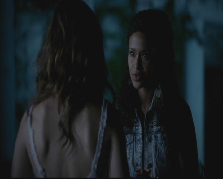 VampireDiariesWorld-dot-org_TheOriginals1x03TangledUpInBlue1211.jpg