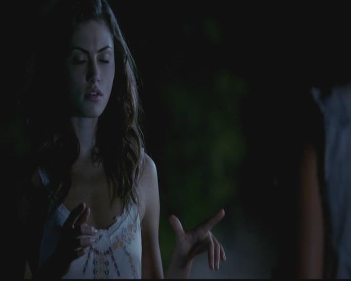 VampireDiariesWorld-dot-org_TheOriginals1x03TangledUpInBlue1213.jpg