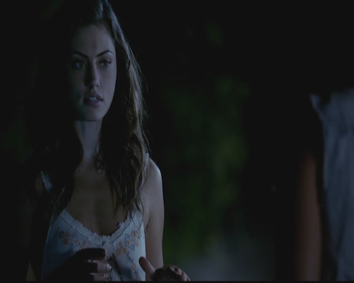 VampireDiariesWorld-dot-org_TheOriginals1x03TangledUpInBlue1214.jpg