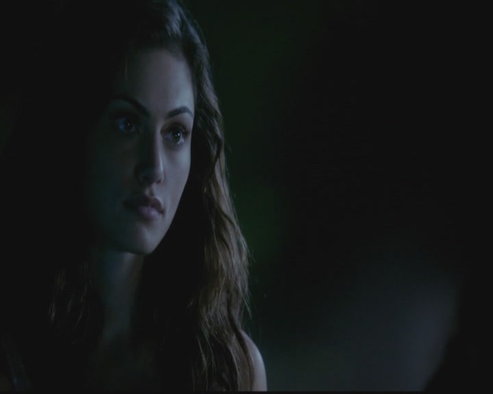 VampireDiariesWorld-dot-org_TheOriginals1x03TangledUpInBlue1221.jpg