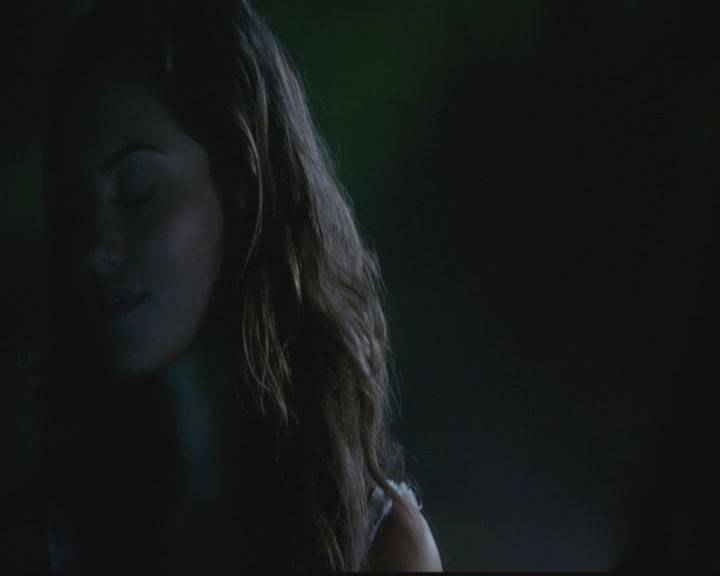 VampireDiariesWorld-dot-org_TheOriginals1x03TangledUpInBlue1228.jpg