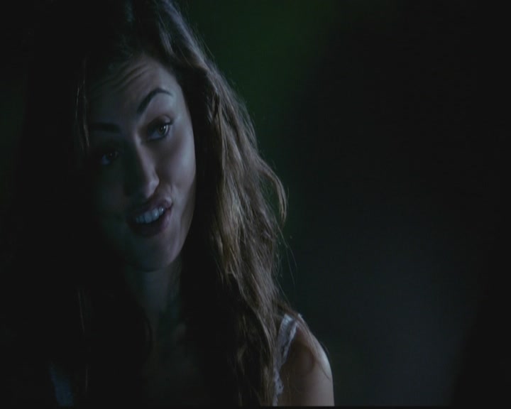 VampireDiariesWorld-dot-org_TheOriginals1x03TangledUpInBlue1230.jpg