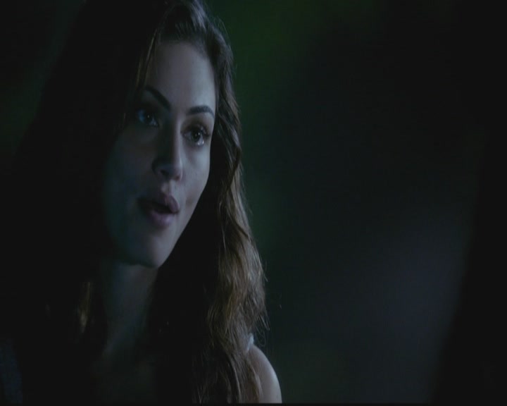 VampireDiariesWorld-dot-org_TheOriginals1x03TangledUpInBlue1236.jpg