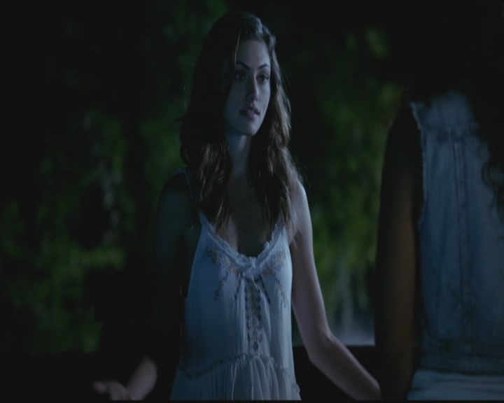 VampireDiariesWorld-dot-org_TheOriginals1x03TangledUpInBlue1239.jpg