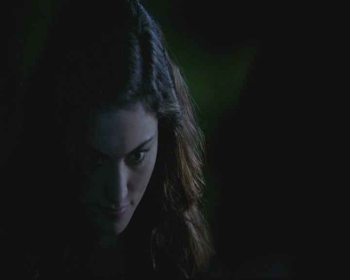 VampireDiariesWorld-dot-org_TheOriginals1x03TangledUpInBlue1243.jpg