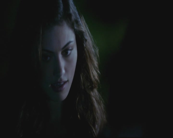 VampireDiariesWorld-dot-org_TheOriginals1x03TangledUpInBlue1244.jpg