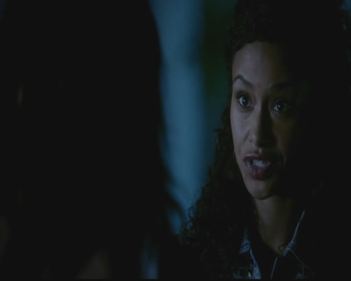 VampireDiariesWorld-dot-org_TheOriginals1x03TangledUpInBlue1249.jpg