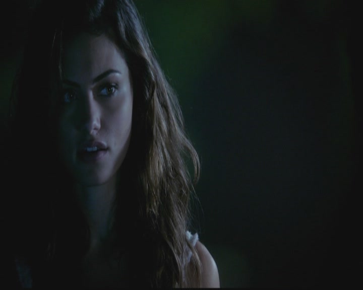 VampireDiariesWorld-dot-org_TheOriginals1x03TangledUpInBlue1252.jpg