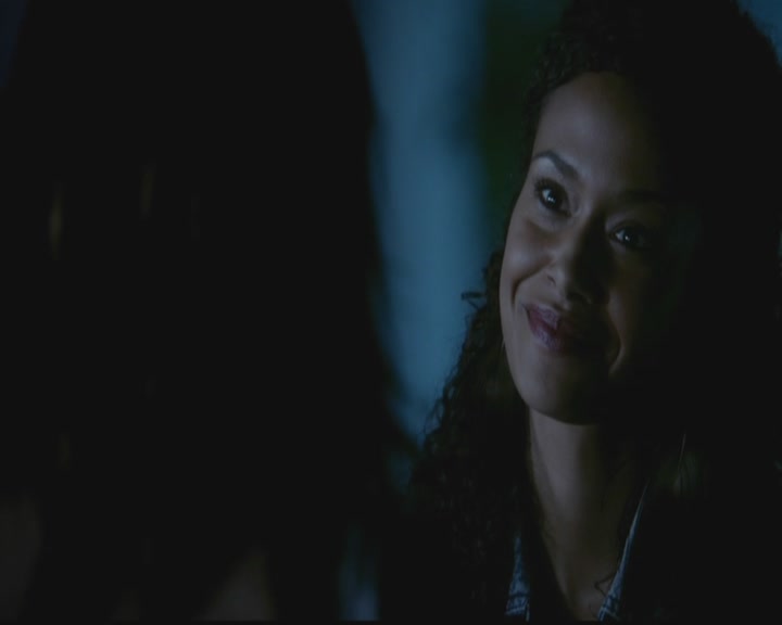 VampireDiariesWorld-dot-org_TheOriginals1x03TangledUpInBlue1256.jpg