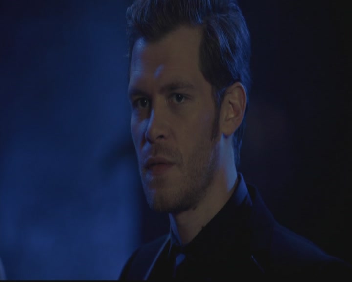 VampireDiariesWorld-dot-org_TheOriginals1x03TangledUpInBlue1301.jpg