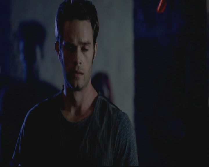 VampireDiariesWorld-dot-org_TheOriginals1x03TangledUpInBlue1337.jpg