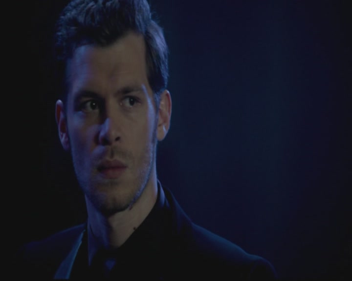 VampireDiariesWorld-dot-org_TheOriginals1x03TangledUpInBlue1348.jpg