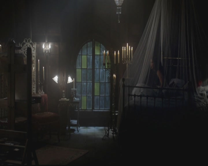 VampireDiariesWorld-dot-org_TheOriginals1x03TangledUpInBlue1442.jpg