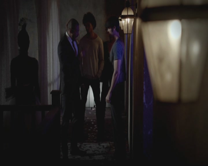 VampireDiariesWorld-dot-org_TheOriginals1x03TangledUpInBlue1458.jpg