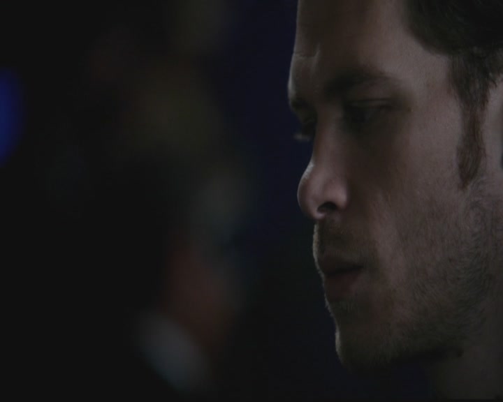 VampireDiariesWorld-dot-org_TheOriginals1x03TangledUpInBlue1531.jpg