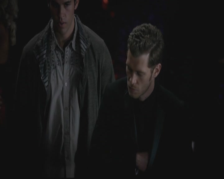 VampireDiariesWorld-dot-org_TheOriginals1x03TangledUpInBlue1534.jpg