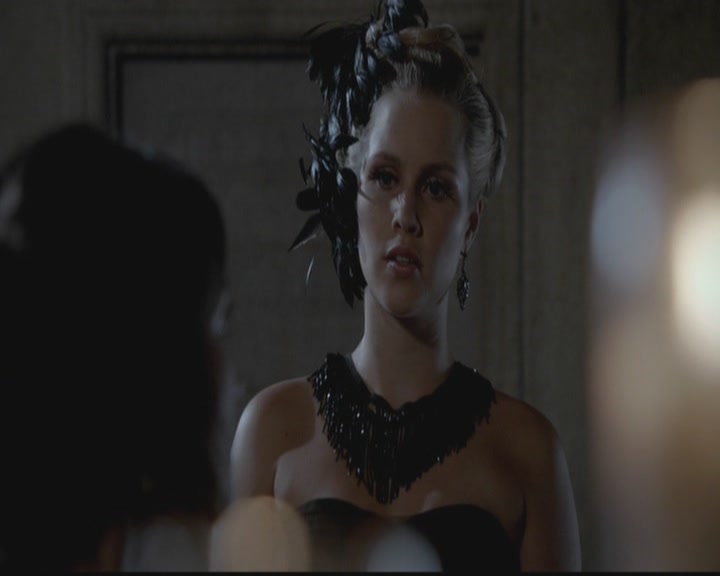 VampireDiariesWorld-dot-org_TheOriginals1x03TangledUpInBlue1621.jpg