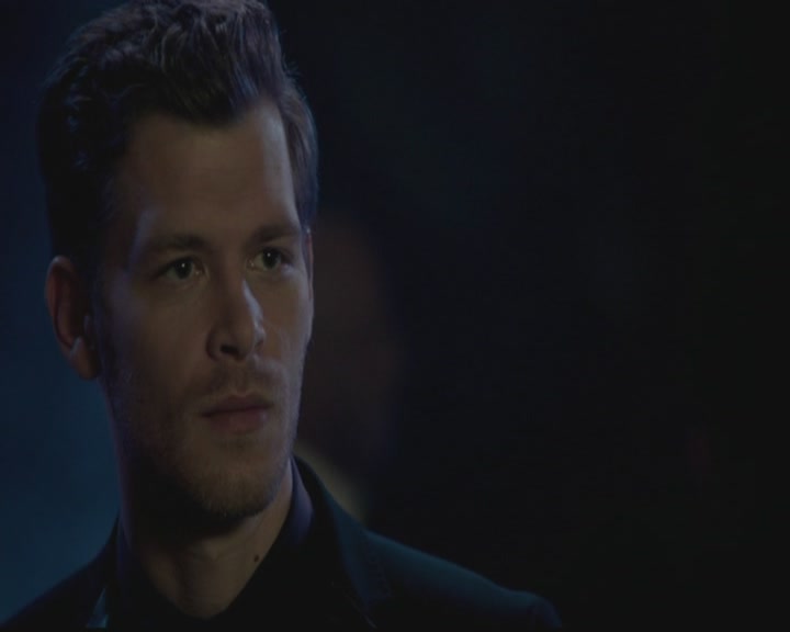 VampireDiariesWorld-dot-org_TheOriginals1x03TangledUpInBlue1637.jpg