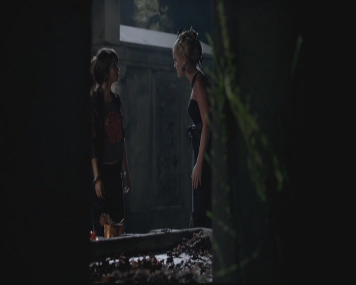 VampireDiariesWorld-dot-org_TheOriginals1x03TangledUpInBlue1732.jpg