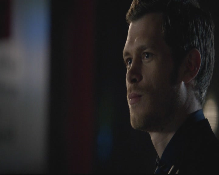 VampireDiariesWorld-dot-org_TheOriginals1x03TangledUpInBlue1754.jpg